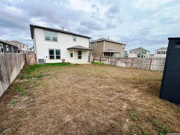 $1,895 | 13706 Prospector Post, San Antonio, TX 78253