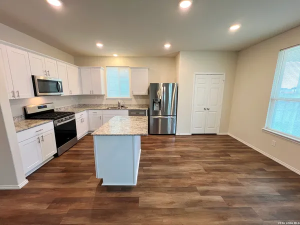 $1,795 | 13706 Prospector Post, San Antonio, TX 78253