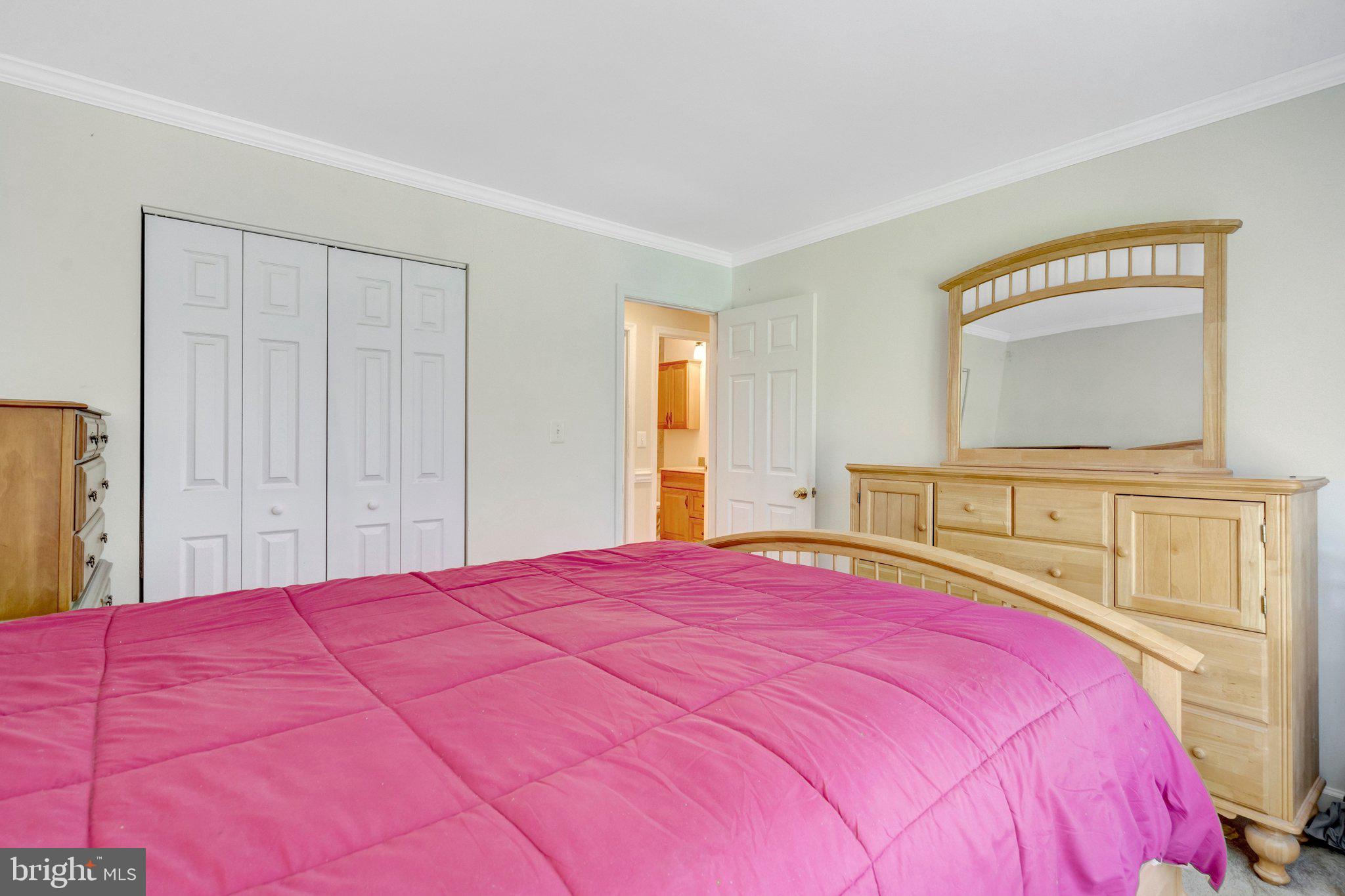 8844 McGrath Road Manassas, VA 20112 - Photo 17 of 27 Bright and inviting bedroom retreat.