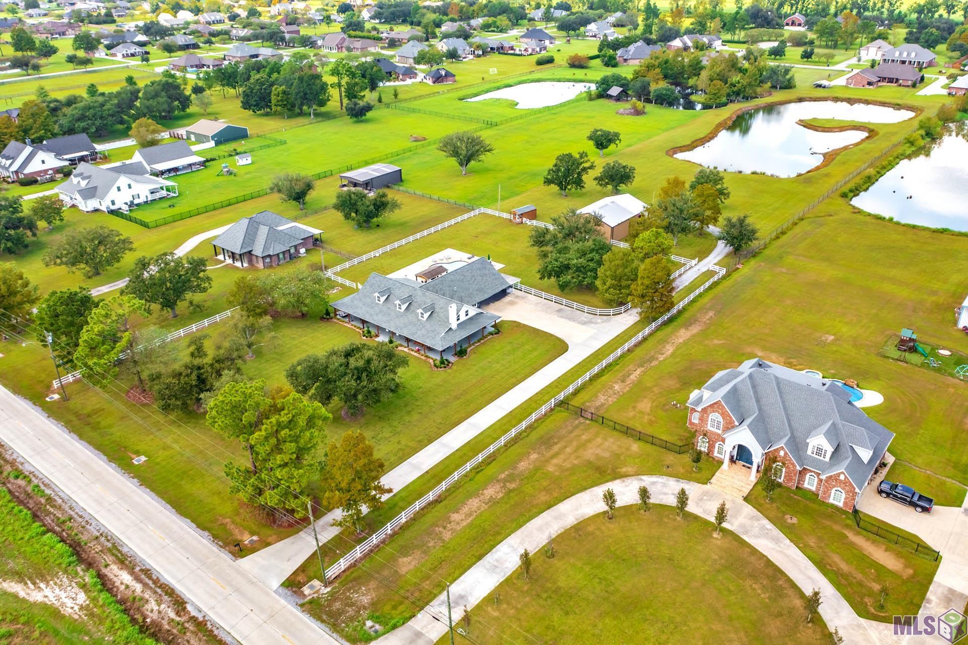 1538 Savanne Road Houma, LA 70360 - Photo 6 of 18 Gallery Image 6