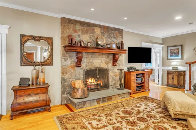 $999,000 | 14 Lexington Circle, Southwick, MA 01077