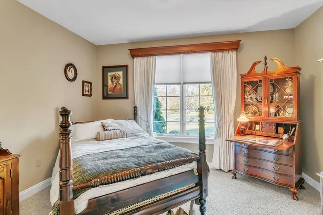 $999,000 | 14 Lexington Circle, Southwick, MA 01077