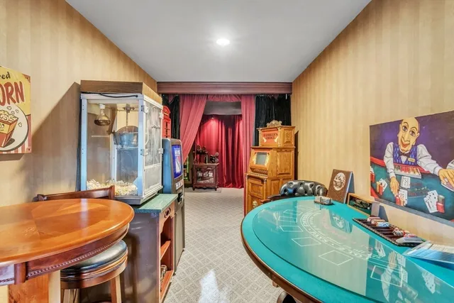 $999,000 | 14 Lexington Circle, Southwick, MA 01077