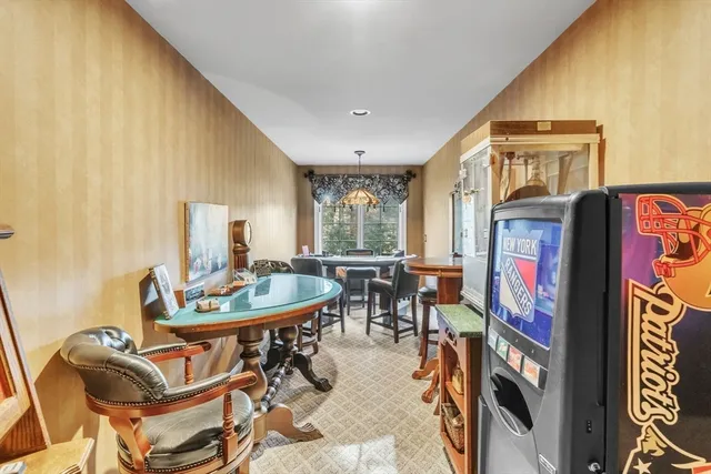 $999,000 | 14 Lexington Circle, Southwick, MA 01077