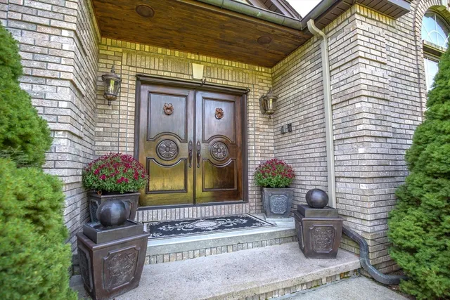 $999,000 | 14 Lexington Circle, Southwick, MA 01077