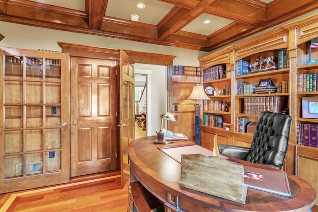 $999,000 | 14 Lexington Circle, Southwick, MA 01077