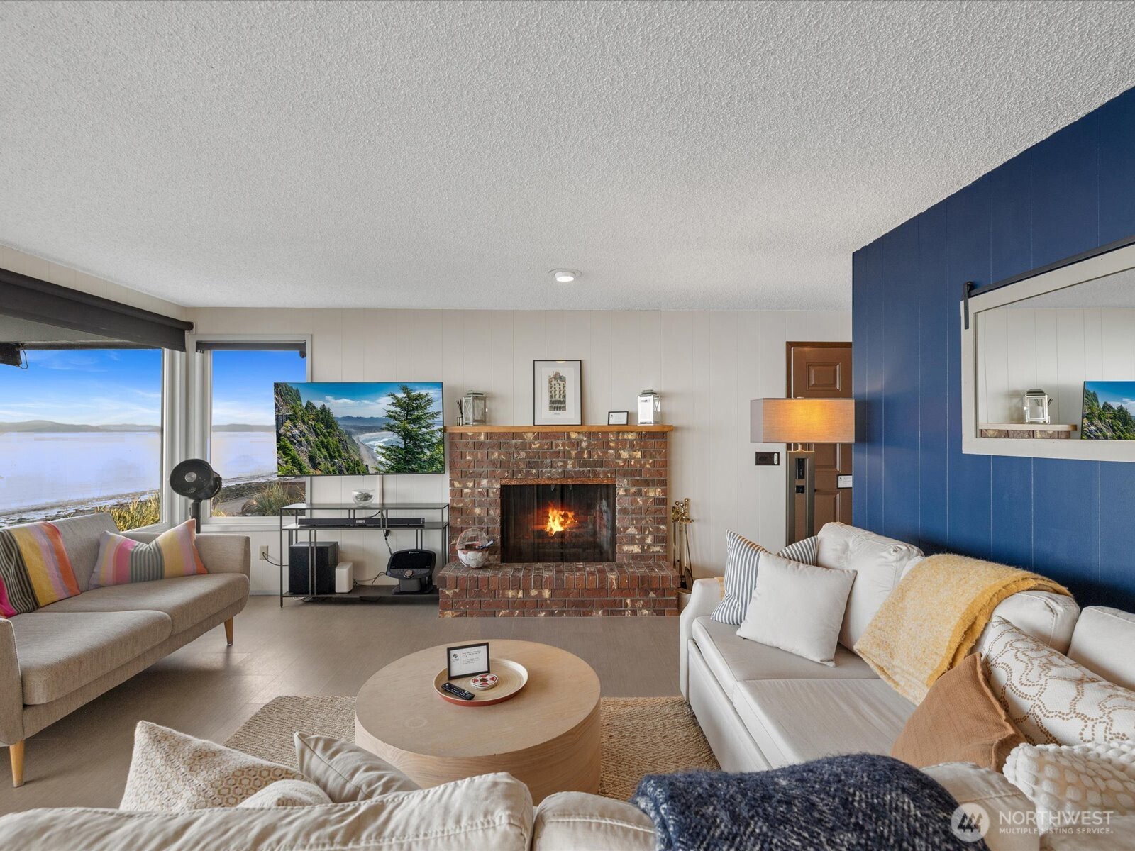 2625 West Beach Road Oak Harbor, WA 98277 - Photo 14 of 38