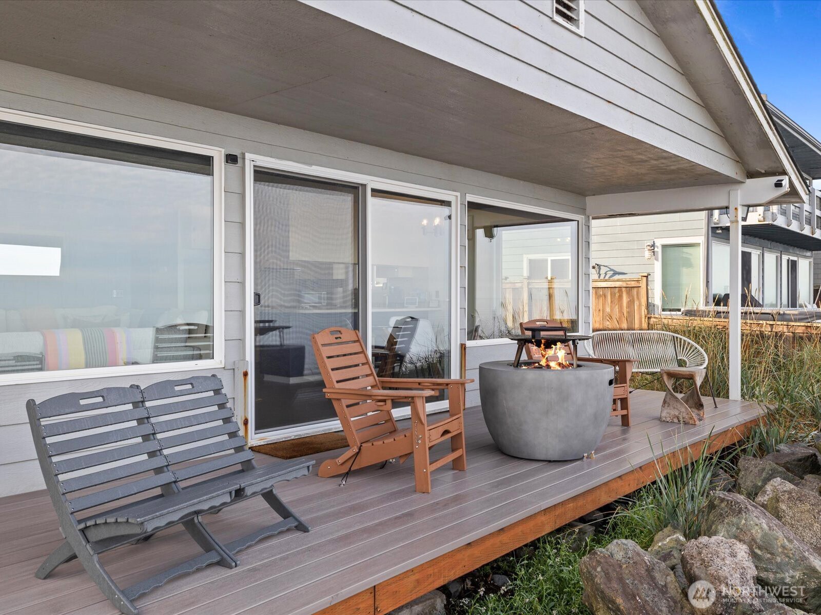 2625 West Beach Road Oak Harbor, WA 98277 - Photo 8 of 38