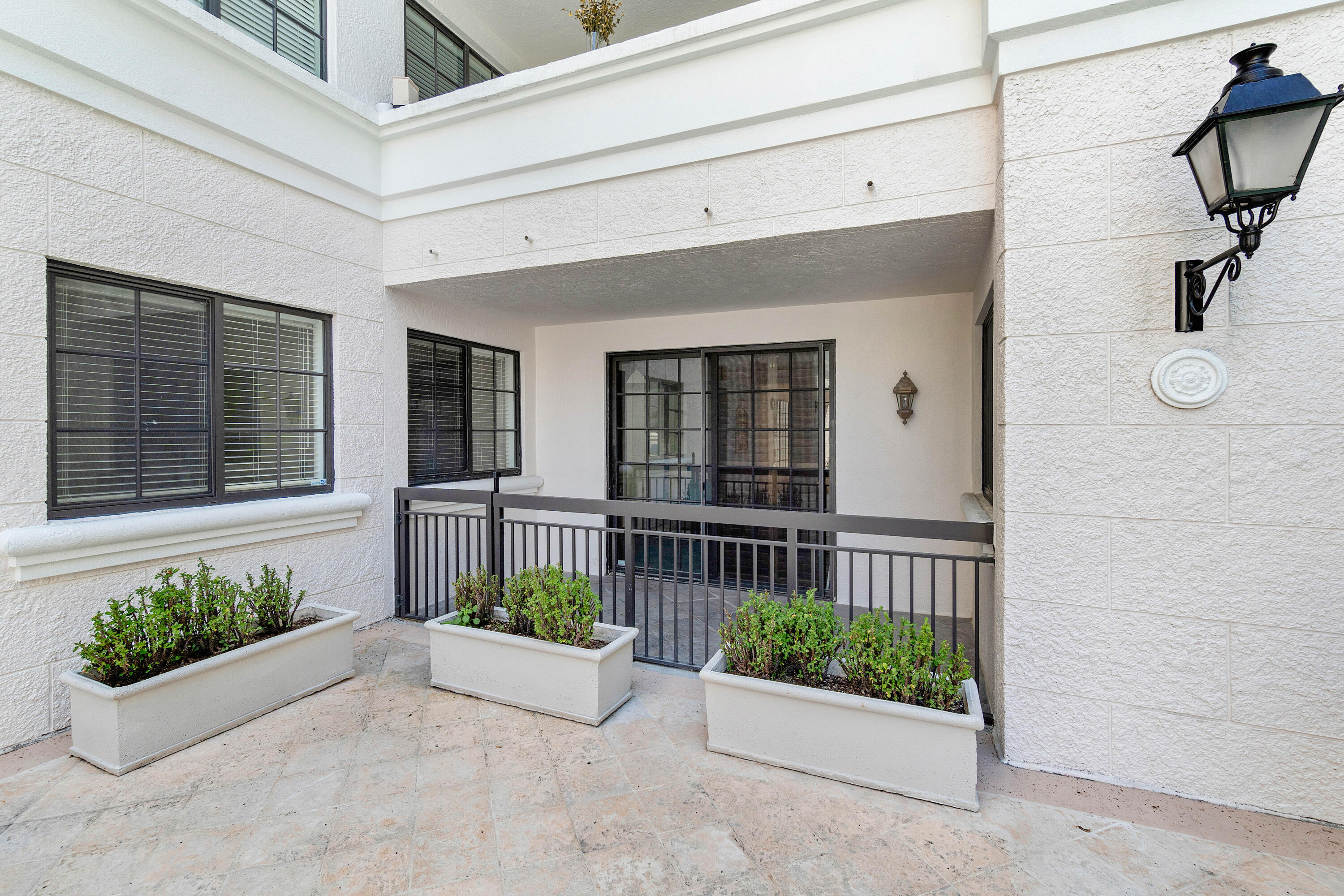 233 South Federal Highway, Unit 208 Boca Raton, FL 33432 - Photo 6 of 36 233-S-Federal-Hwy-208-Boca-Raton-FL