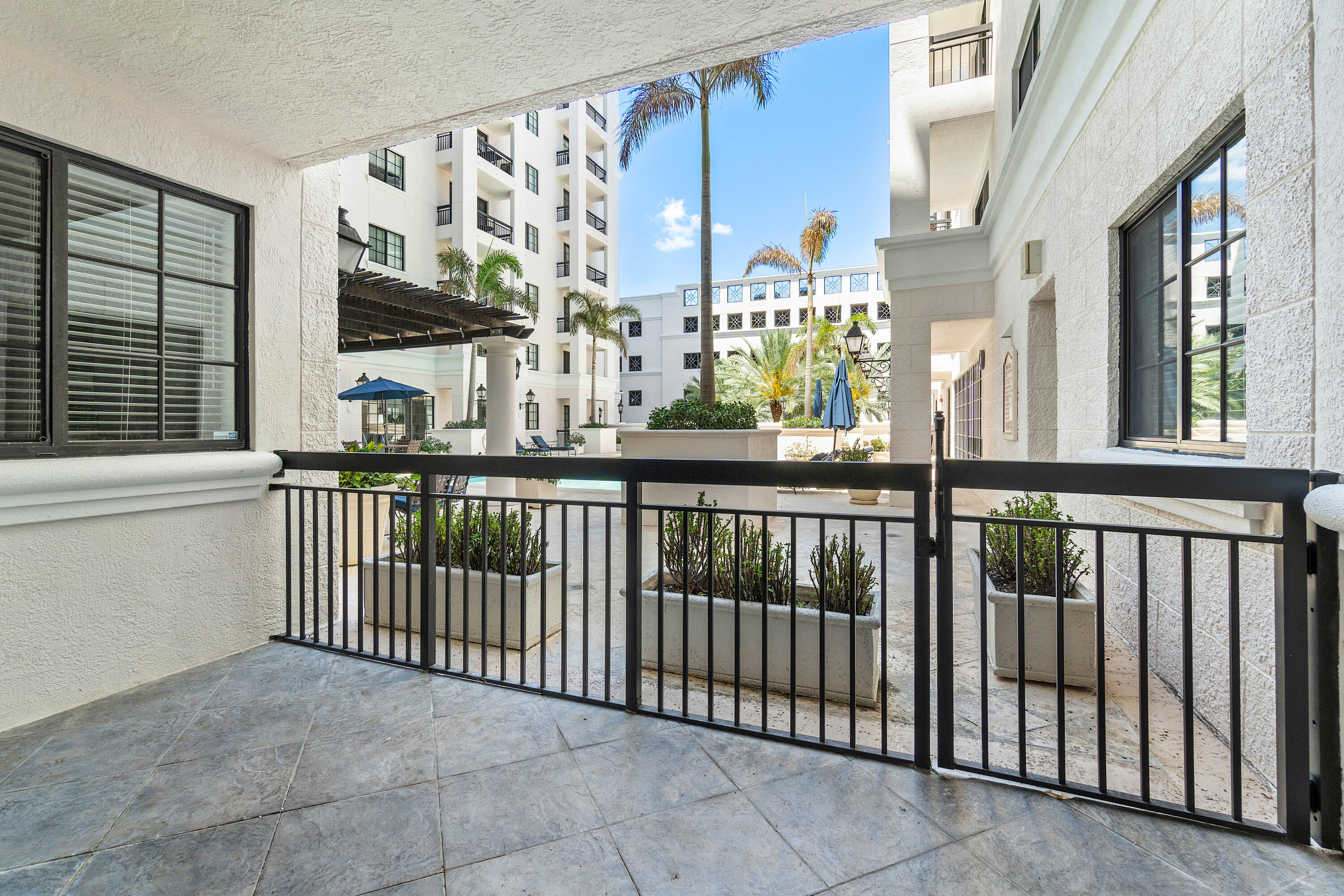 233 South Federal Highway, Unit 208 Boca Raton, FL 33432 - Photo 7 of 36 233-S-Federal-Hwy-208-Boca-Raton