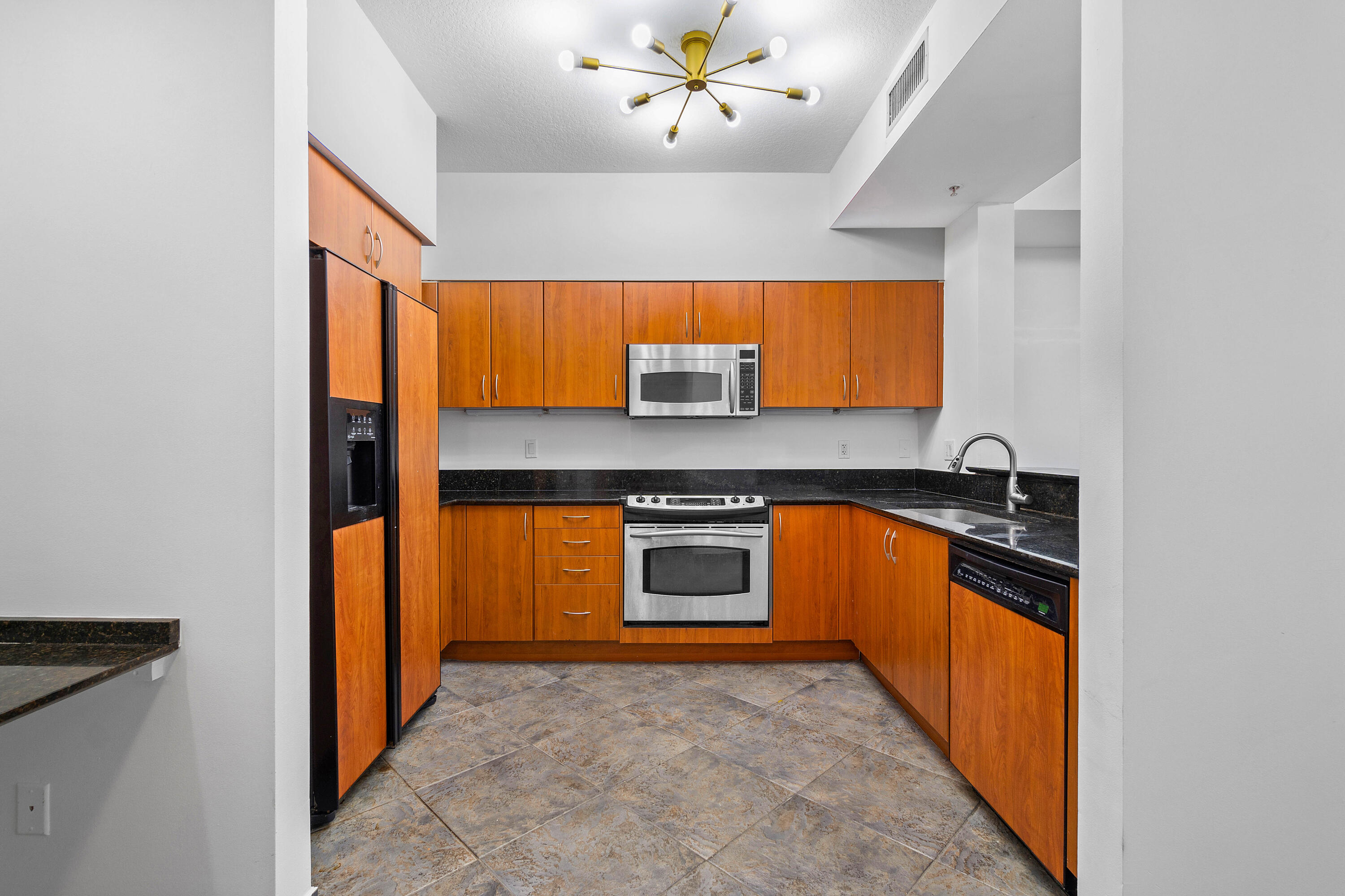 233 South Federal Highway, Unit 208 Boca Raton, FL 33432 - Photo 8 of 36 233-S-Federal-Hwy-208-Boca-Raton