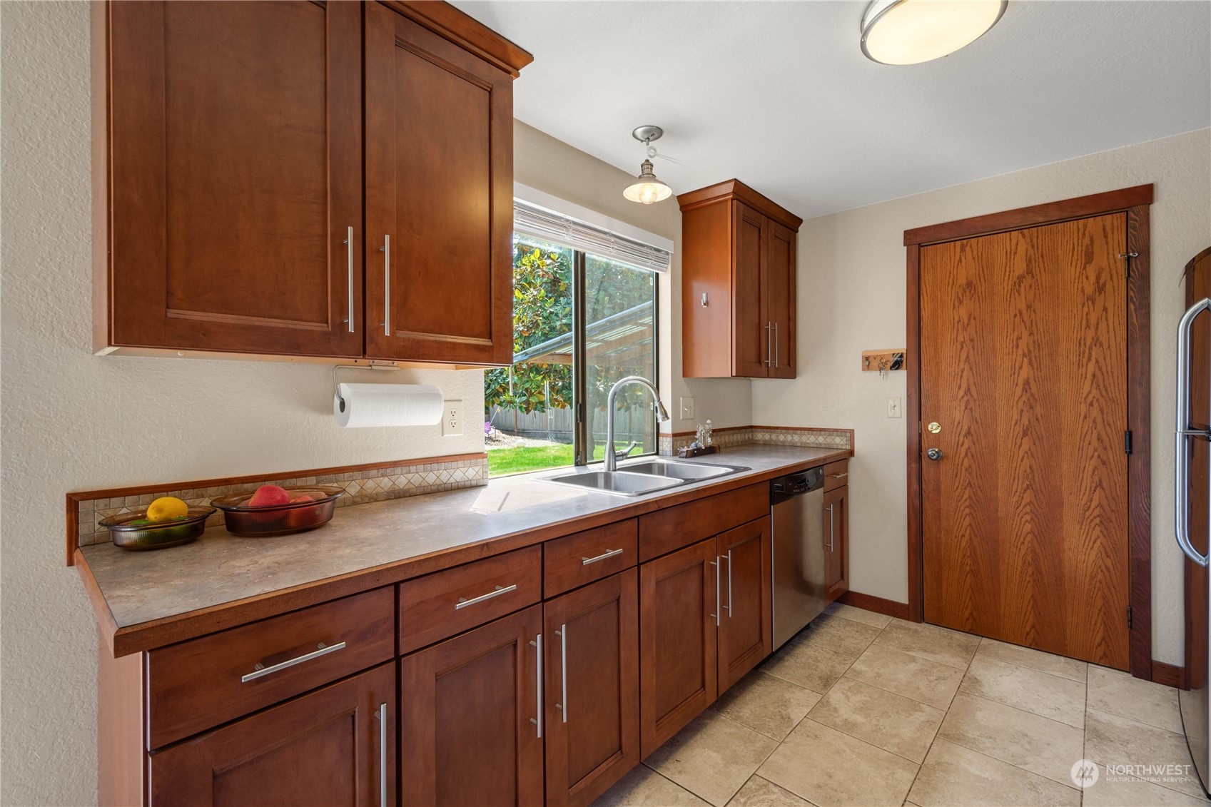 19825 8th Avenue Southeast Bothell, WA 98012 - Photo 11 of 19 Gallery Image 11