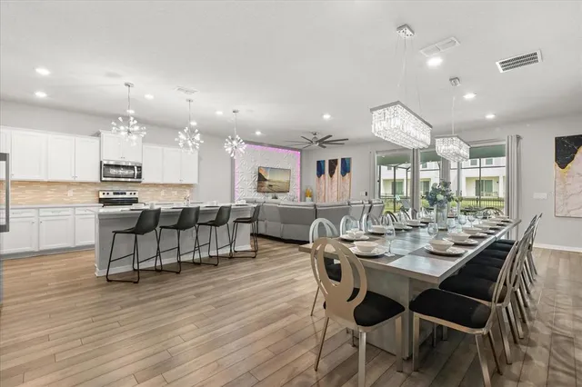 $999,999 | 2210 Lelani Circle, Davenport, FL 33897