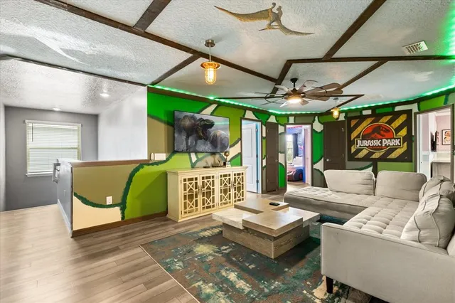 $999,999 | 2210 Lelani Circle, Davenport, FL 33897