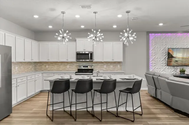 $999,999 | 2210 Lelani Circle, Davenport, FL 33897