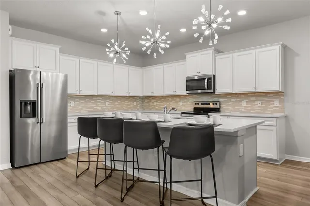 $999,999 | 2210 Lelani Circle, Davenport, FL 33897