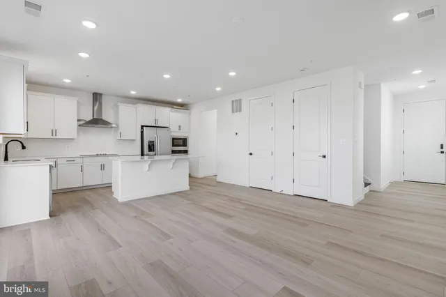 $624,999 | 5719 Howard Drive, Glen Burnie, MD 21061