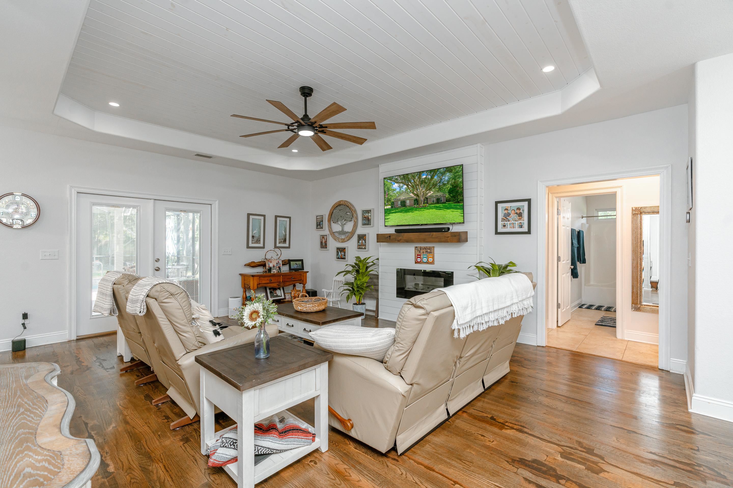302 Bristol Way Foley, AL 36535 - Photo 5 of 51 Living Room