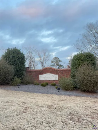 $42,000 | Lot 10-oak Lot 10-oak Drive, Hawkinsville, GA 31036