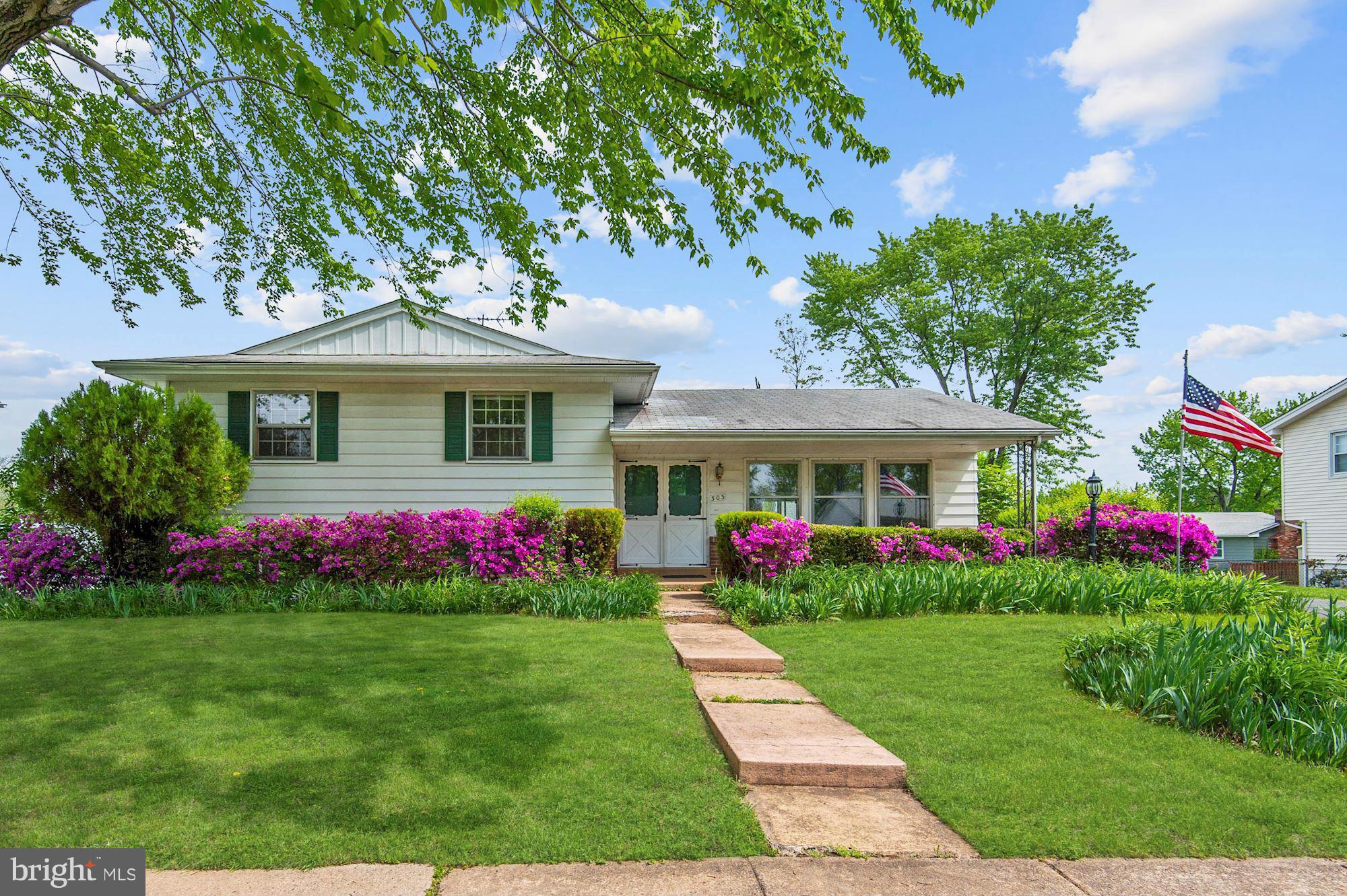 303 Williamsburg Road Sterling, VA 20164 - Photo 1 of 25 Welcome Home!