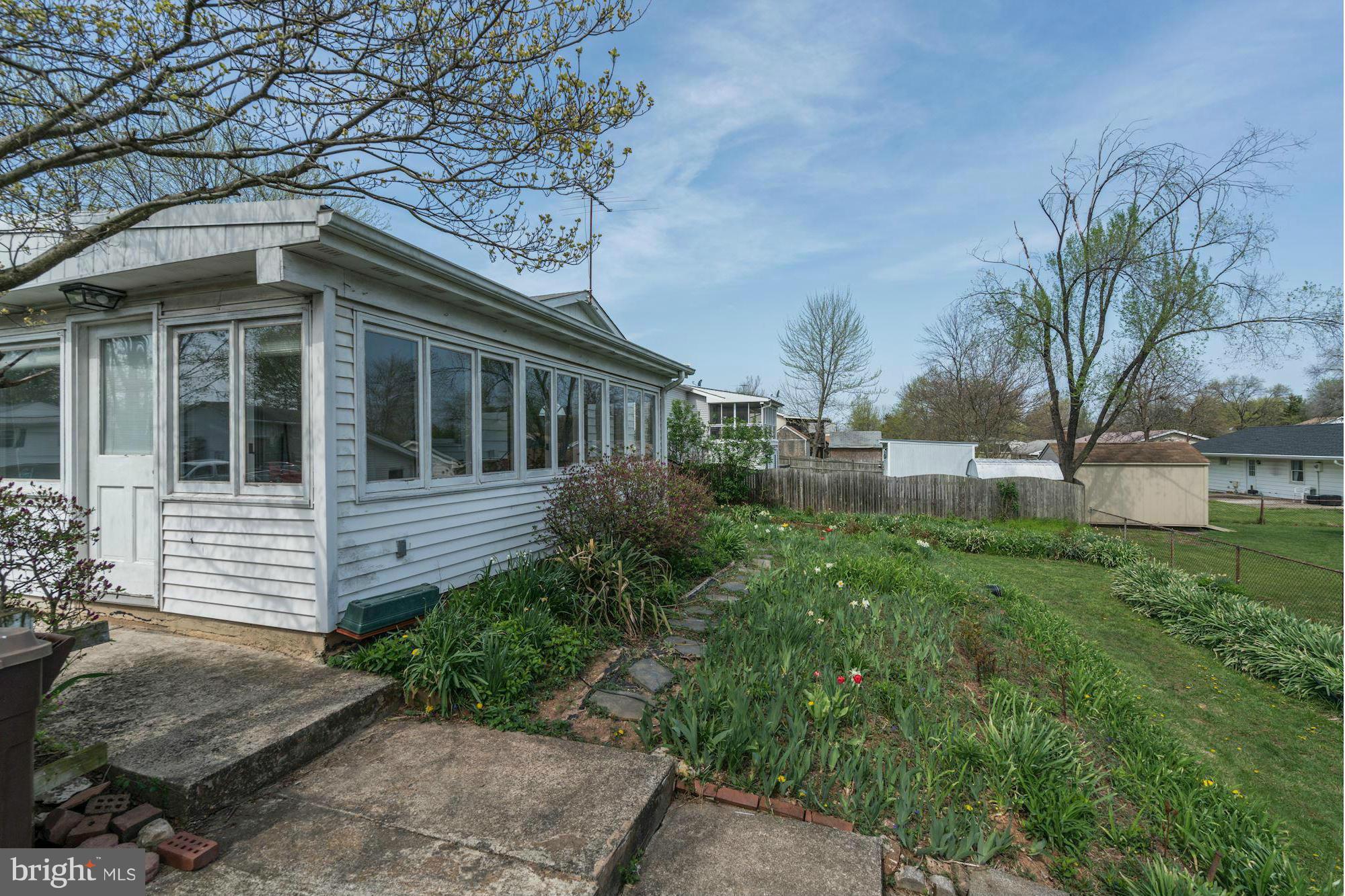 303 Williamsburg Road Sterling, VA 20164 - Photo 21 of 25 Rear Yard