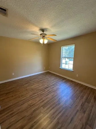 $825 | 505 Izlar Street, Unit A, Waycross, GA 31503