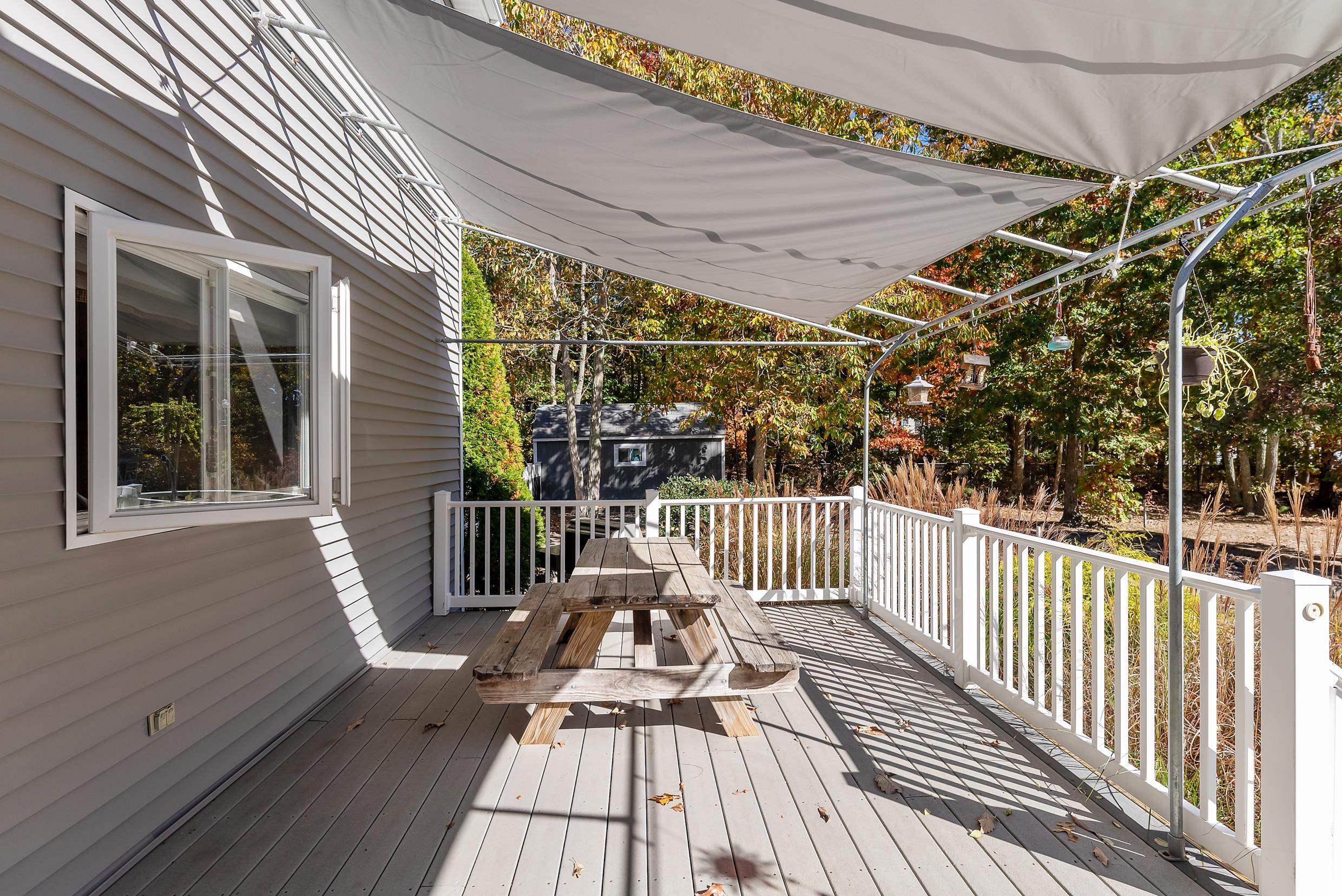 4 Mockingbird Woodbine, NJ 08270 - Photo 31 of 40 a view of a balcony with wooden floor