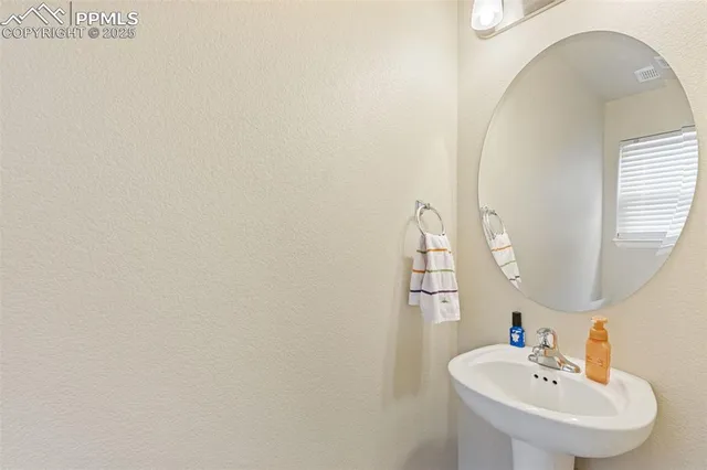 $410,000 | 4139 Pk Hvn View, Colorado Springs, CO 80917