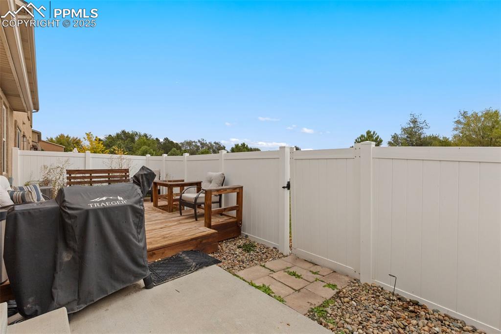 4139 Pk Hvn View Colorado Springs, CO 80917 - Photo 30 of 33 a view of a terrace with sitting area