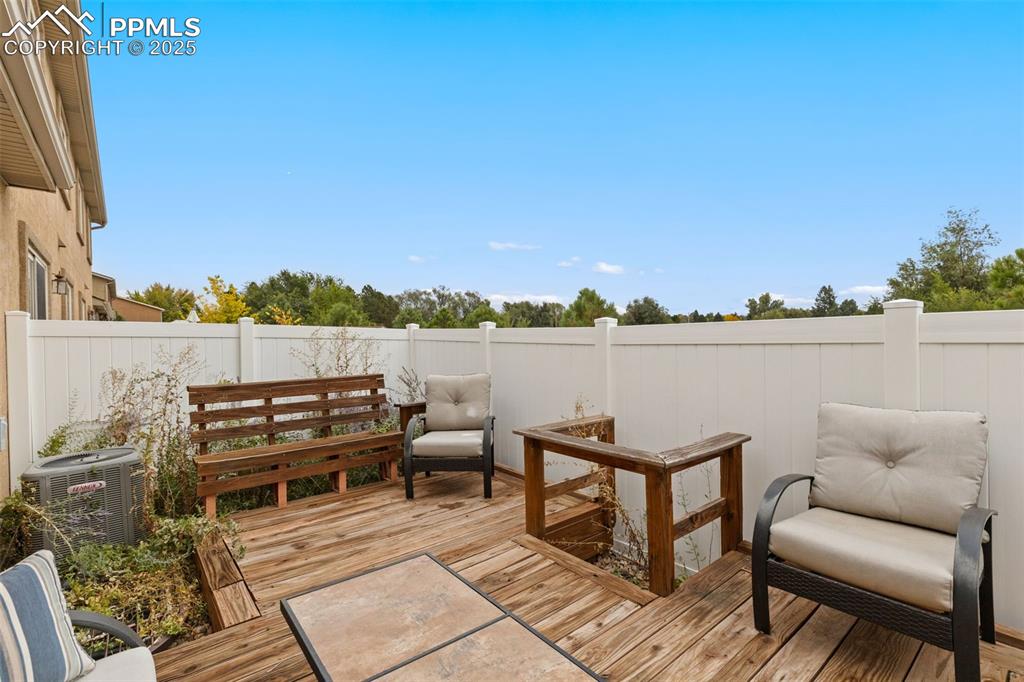 4139 Pk Hvn View Colorado Springs, CO 80917 - Photo 31 of 33