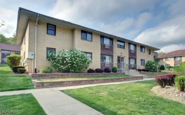 $1,850 | 401 Highway 22 Bldg44 U4 Plainfield Nj 07060, Unit 4, Plainfield, NJ 07060