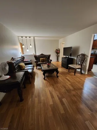 $1,850 | 401 Highway 22 Bldg44 U4 Plainfield Nj 07060, Unit 4, Plainfield, NJ 07060