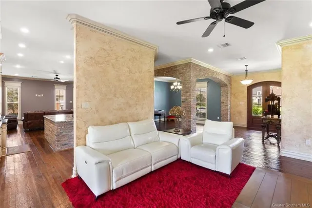 $674,000 | 2215 Longue Vue Drive, Lake Charles, LA 70605