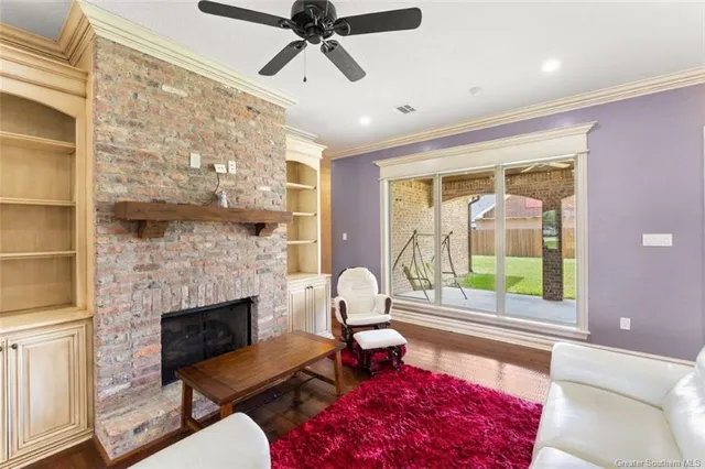 $674,000 | 2215 Longue Vue Drive, Lake Charles, LA 70605