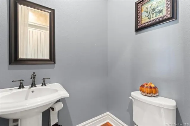 $674,000 | 2215 Longue Vue Drive, Lake Charles, LA 70605