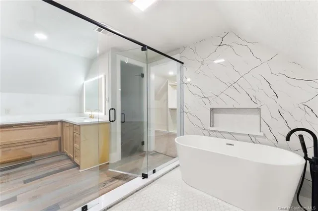 $674,000 | 2215 Longue Vue Drive, Lake Charles, LA 70605