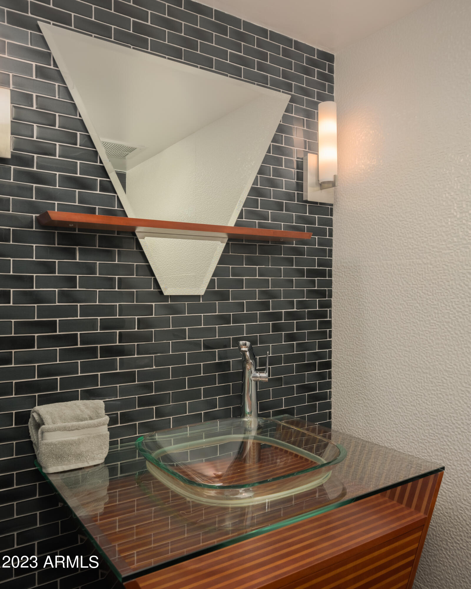 373 East Coronado Road, Unit 8 Phoenix, AZ 85004 - Photo 7 of 18 1/2 bath, downstairs