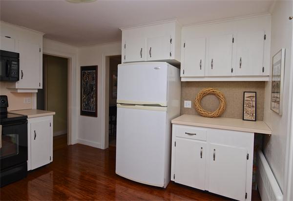 80 Eaton Road Needham, MA 02492 - Photo 7 of 26