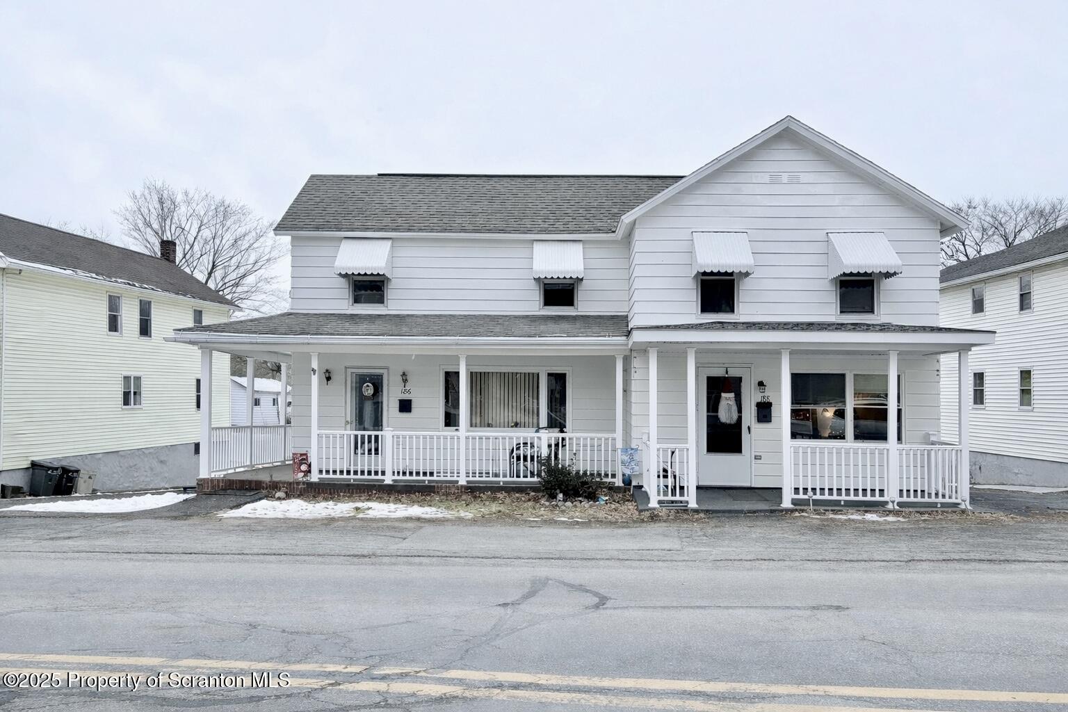 186 Cemetery Street Archbald, PA 18403 - Photo 12 of 28 a front view of a house