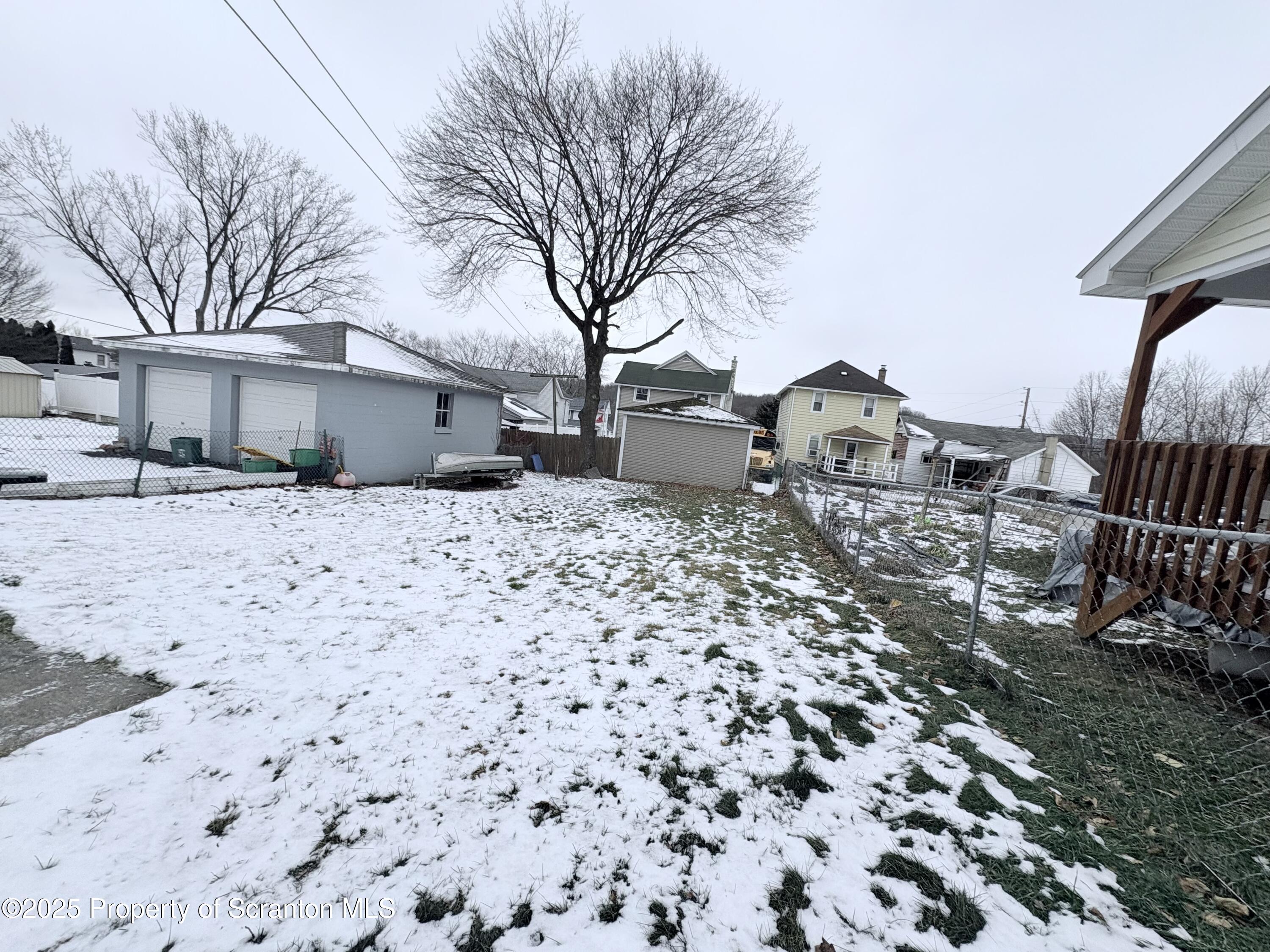 186 Cemetery Street Archbald, PA 18403 - Photo 6 of 28