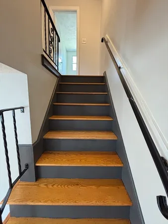 $1,275,000 | 31-33 Atherton Road, Foxboro, MA 02035