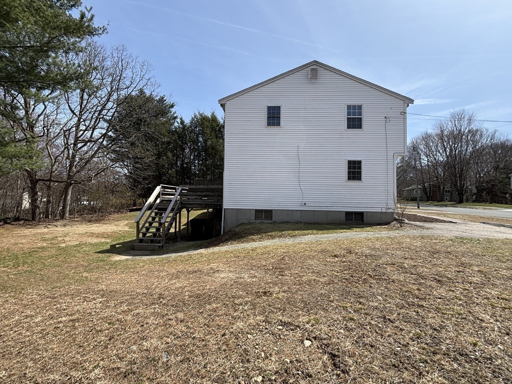 31-33 Atherton Road Foxboro, MA 02035 - Photo 22 of 25