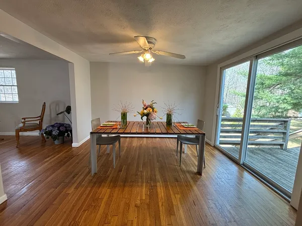 $1,275,000 | 31-33 Atherton Road, Foxboro, MA 02035