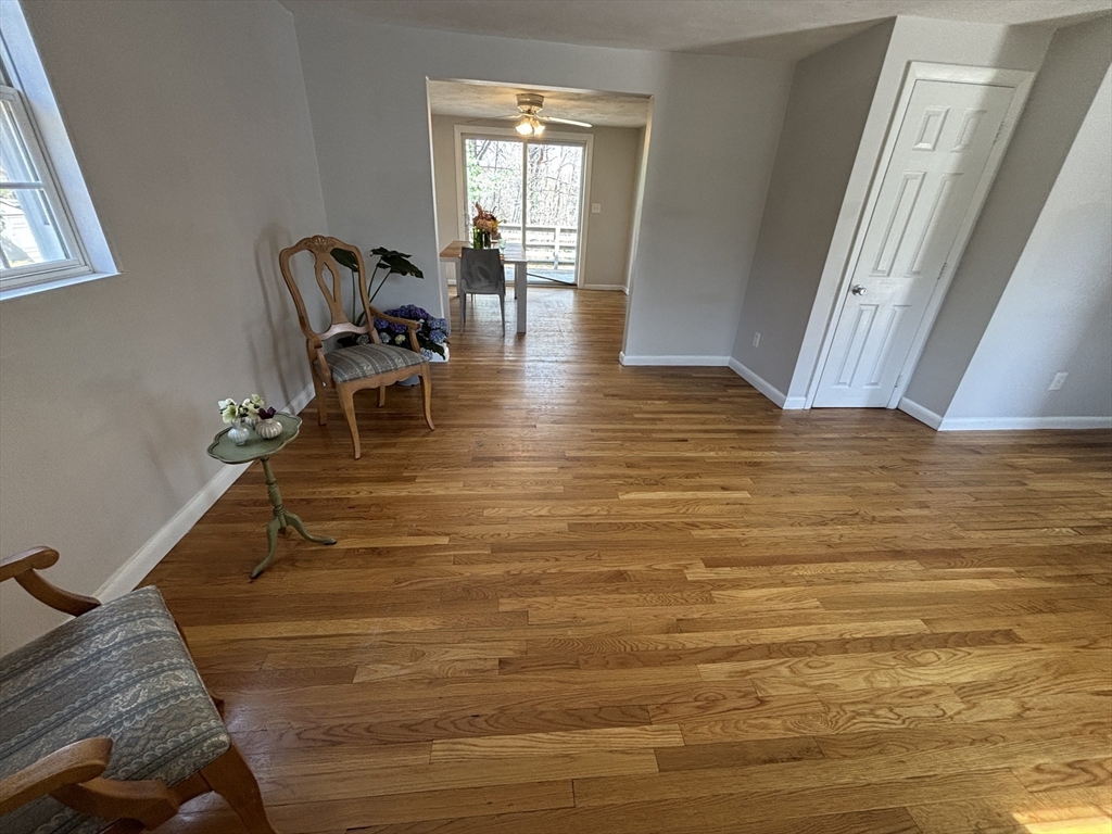 31-33 Atherton Road Foxboro, MA 02035 - Photo 7 of 25