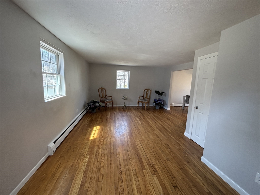 31-33 Atherton Road Foxboro, MA 02035 - Photo 9 of 25