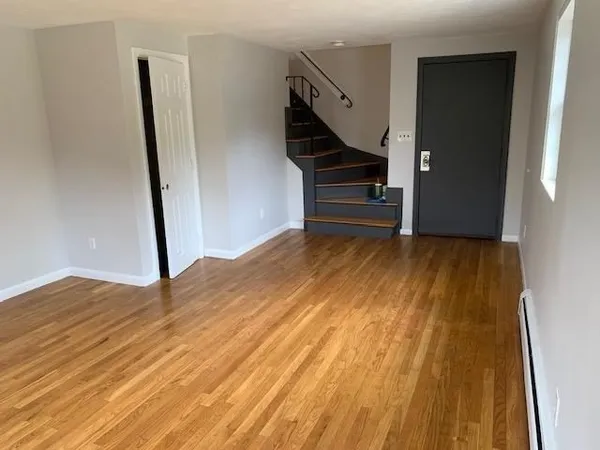 $1,275,000 | 31-33 Atherton Road, Foxboro, MA 02035