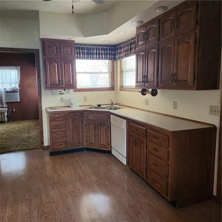 $174,000 | 846 North Sycamore Road, Iola, KS 66749