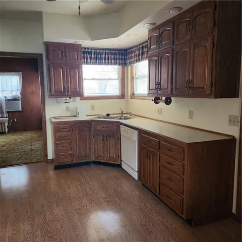 $185,000 | 846 North Sycamore Road, Iola, KS 66749