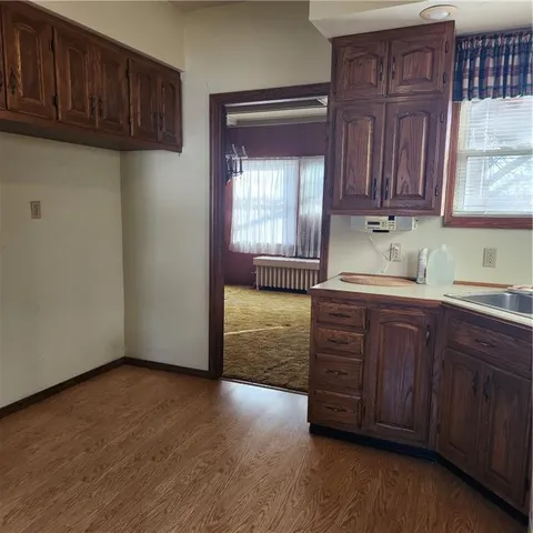 $185,000 | 846 North Sycamore Road, Iola, KS 66749