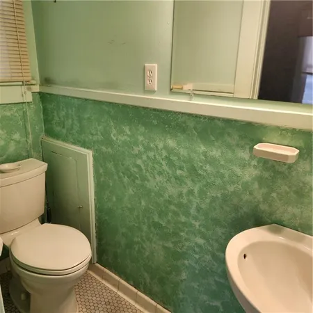 $174,000 | 846 North Sycamore Road, Iola, KS 66749